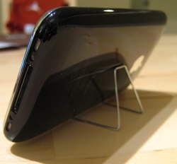 Dean and Ying_s Blog - iPhone Paper Clip Stand.jpg